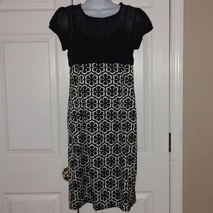 AGB  Dress black and white  party graduation dress Sz 6
